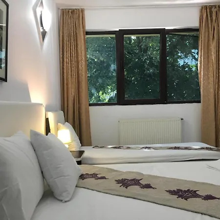 Dream 3* Bucureşti